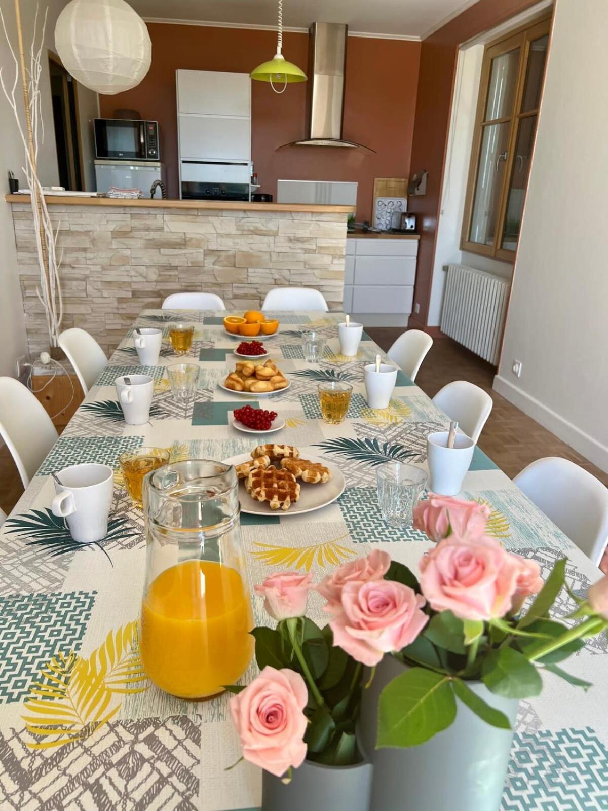 Villa La Baronnie - 11 Pers - Proche Brive -Jardin Ussac Екстер'єр фото