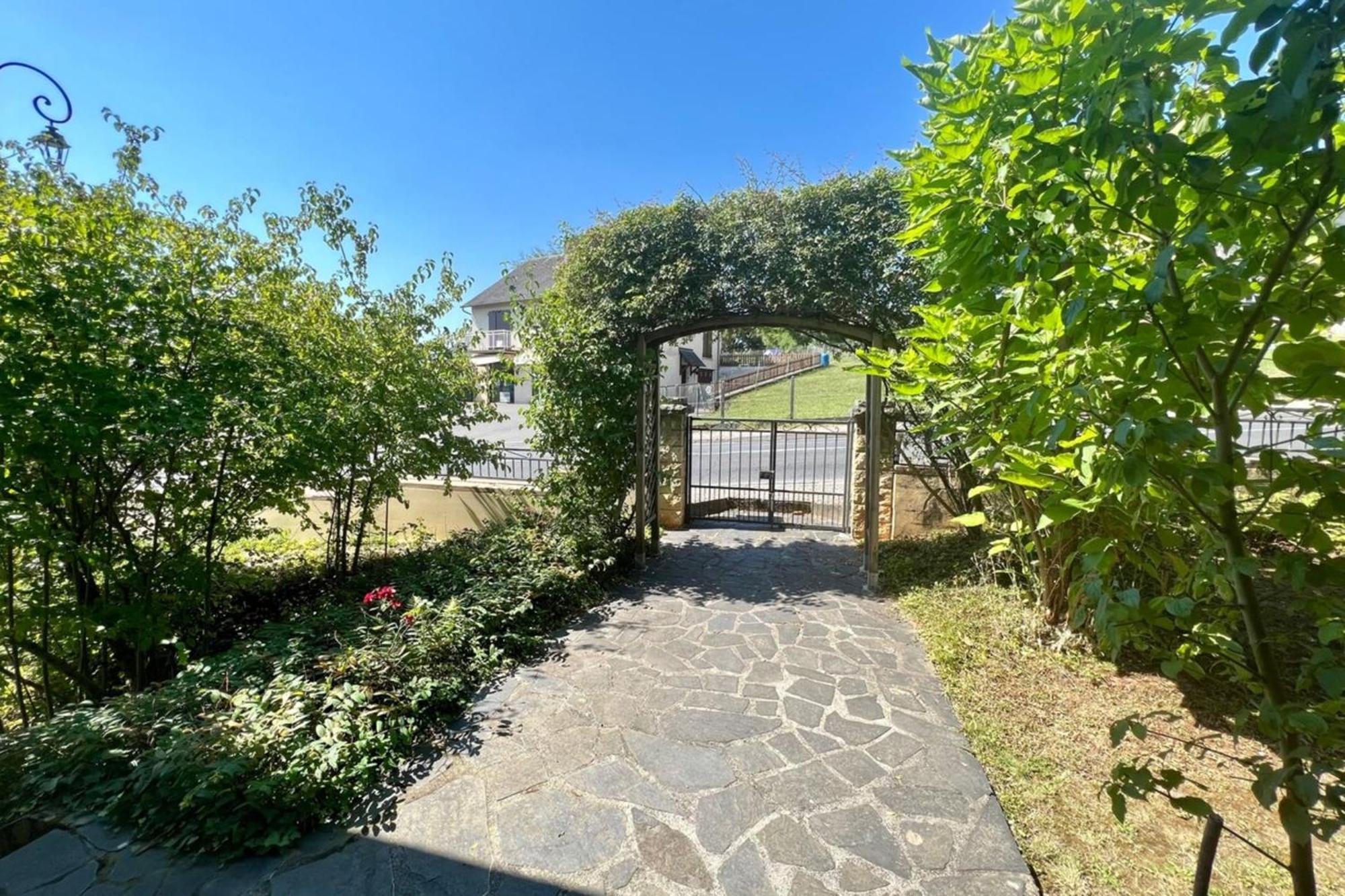 Villa La Baronnie - 11 Pers - Proche Brive -Jardin Ussac Екстер'єр фото